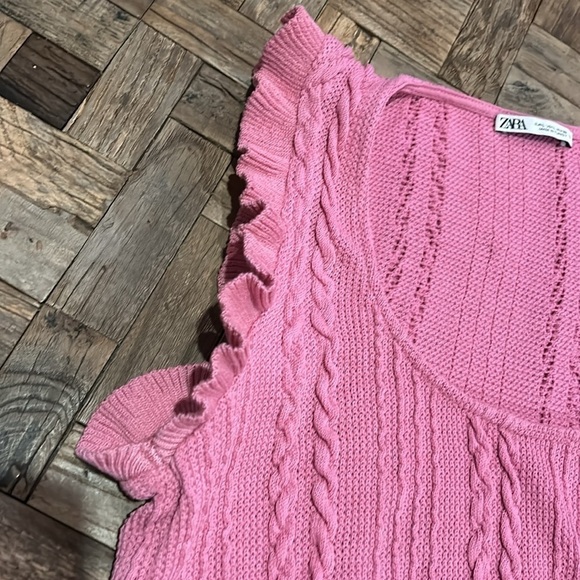 Zara Pink Knit Ruffle Sleeve Crop Top Sweater Vest Size Large - Picture 3 of 5